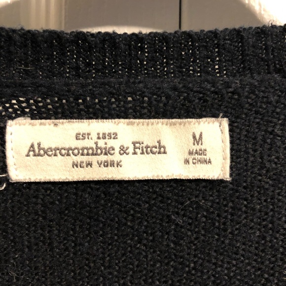 cardigan - Picture 3 of 4